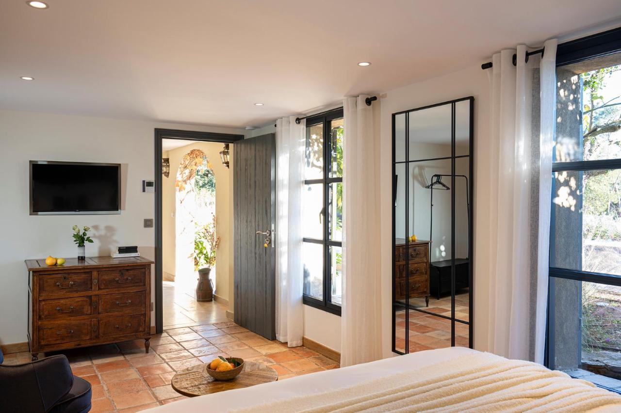 Le Clos De Mansart Grimaud Exteriör bild